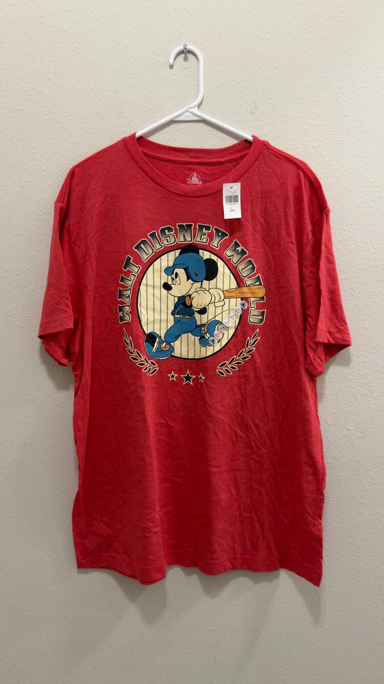 Walt Disney World Mickey Mouse Baseball Player Graphic Tee Shirt Large NWT